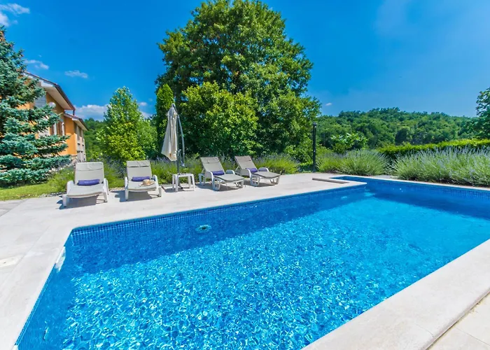 Ritosa, A Beautiful Pool Surrounded By Greenery * Trviz
