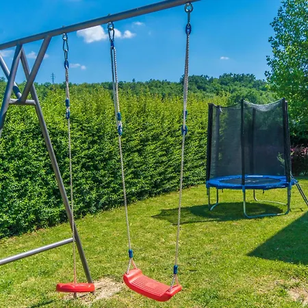 Ritosa, A Beautiful Pool Surrounded By Greenery Hébergement de vacances *